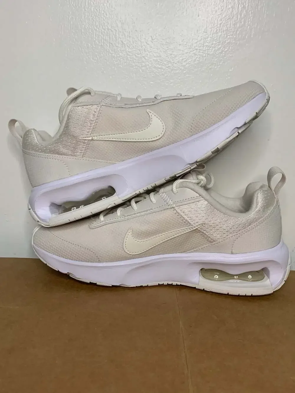 Nike Air Max Intrlk Lite Women Size 6.5